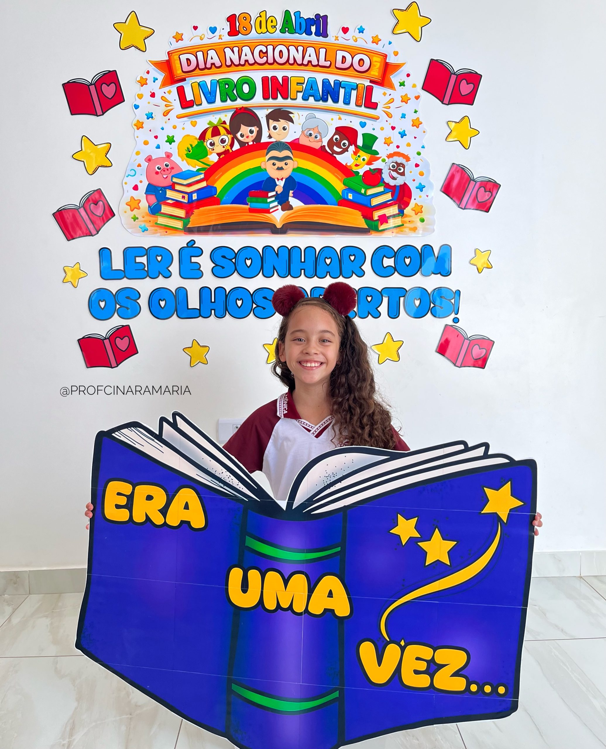 Painel para foto DIA DO LIVRO INFANTIL